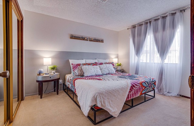 🌈Tranquil condo with cozy king beds🌈decaf/regular coffee✨work from🏡✨fast wifi✨