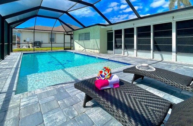 Tranquil Poolside Getaway: Dive into Relaxation!