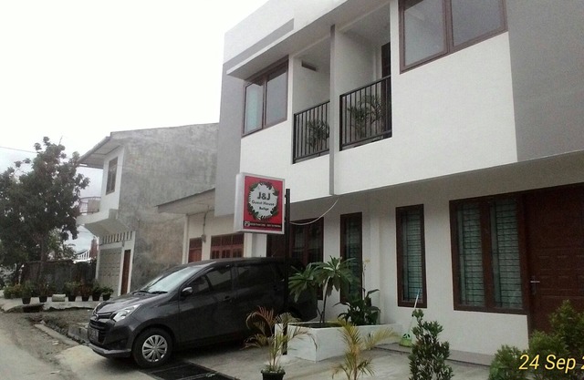 Transit Guesthouse near Silangit Airport