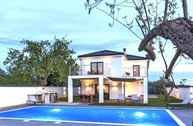 Traumvilla 260 qm mit Meerblick für bis zu 8 Personen und Pool zur Alleinnutzung