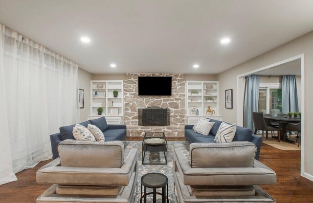 Traveler's Delight! Southern Hills/ORU/RiverSpirit