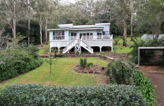 Tree House Toowoomba - Peace & Quiet in tree tops