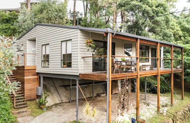 Treetops: 3-Bedroom Open Plan Balcony House