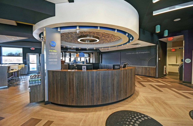 Tru by Hilton Portland Airport Area