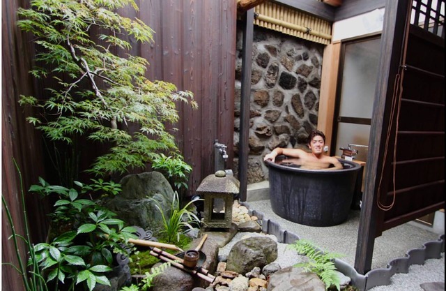TSUBARA - a restored 100 year old Machiya -Elegant.Calm.Lovely- So close to Gion