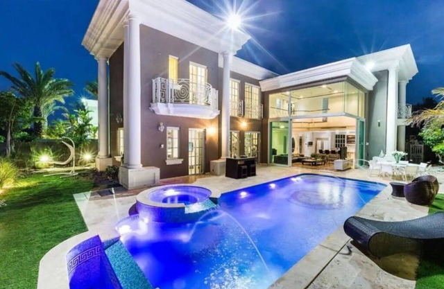 Tuscan-Style Villa