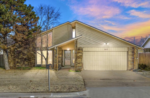 Tv's in Every Bedroom-Spacious-1 Mile to Aquarium & Downtown