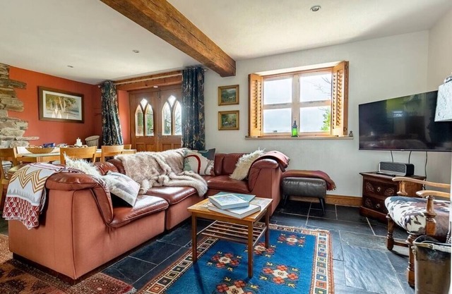 Two bed Cottage with Log Burner & Incredible Views