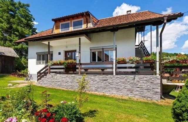 Two bedroom apartment (pet friendly) Jakovci Netreticki, Karlovac (A-20495-a)