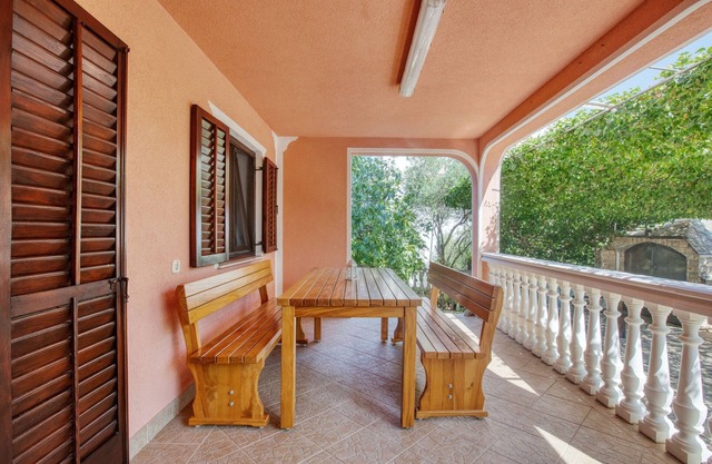 Two bedroom apartment with terrace Jezera, Murter (A-5133-b)