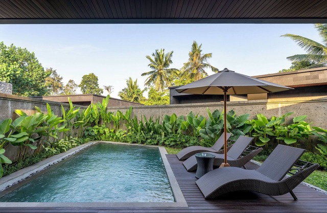 Two-Bedroom Luxury Pool Villa Agat Garden View