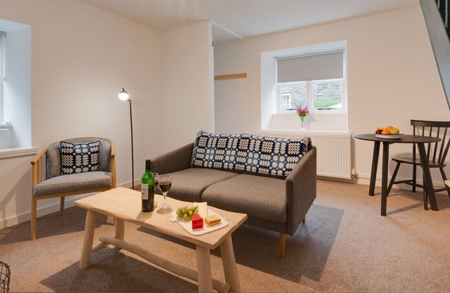 Ty Melin - Two Bedroom House, Sleeps 3