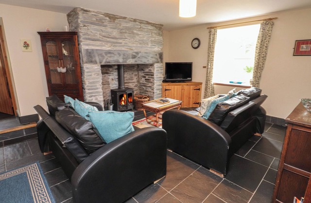 TY SIABOD, family friendly, character holiday cottage in Betws-Y-Coed