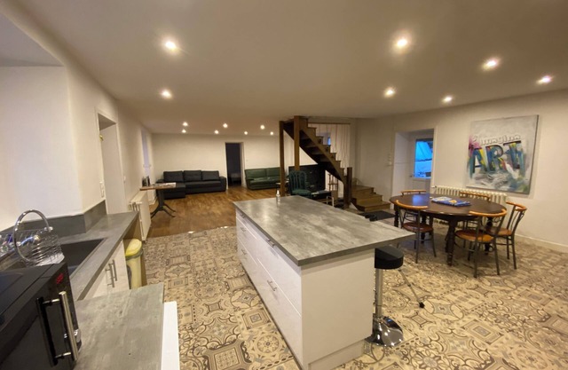 Typical Corrézienne house near the town center and 5' min from the lake by car