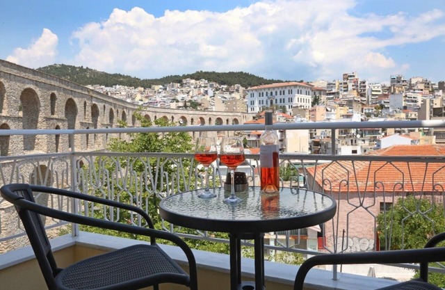 Under the Aqueduct boutique house *Amazing Aqueduct view!*