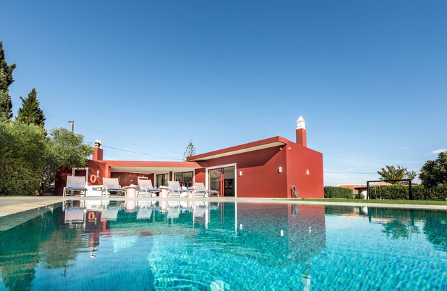 Unique 6 bed Room Villa Albufeira Private Pool Simply Perfect for until 14 pax