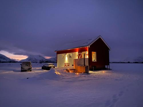 Unique Barnhouse in Amazing Gimsøy in Lofoten