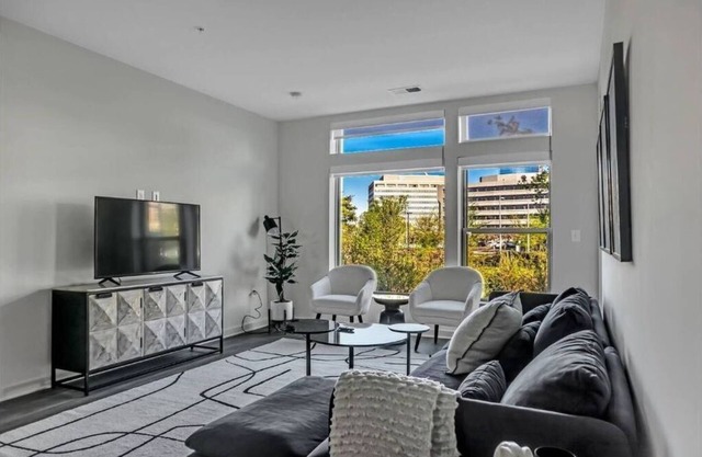 Unique Monochromatic 2BR/2BTH Tysons w Amenities + Mall/Gym/Balcony/Pool