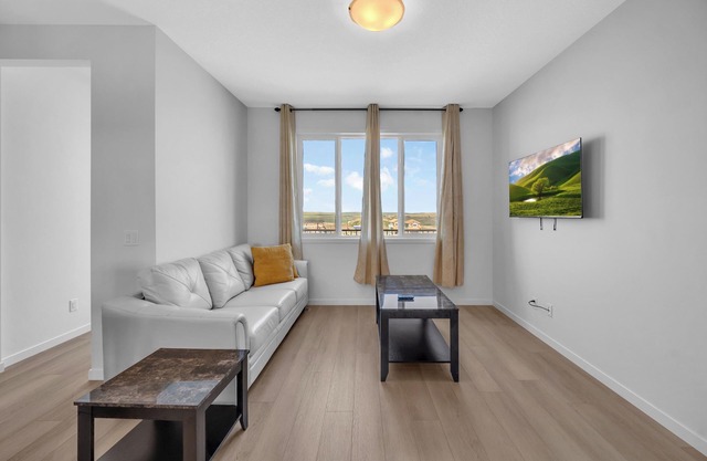 Unveiling Serene Sophistication:Your Ideal 3 Bedroom Escape in Northwest Calgary