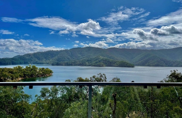 Up the Top in Taylor Bay, Lake Eildon