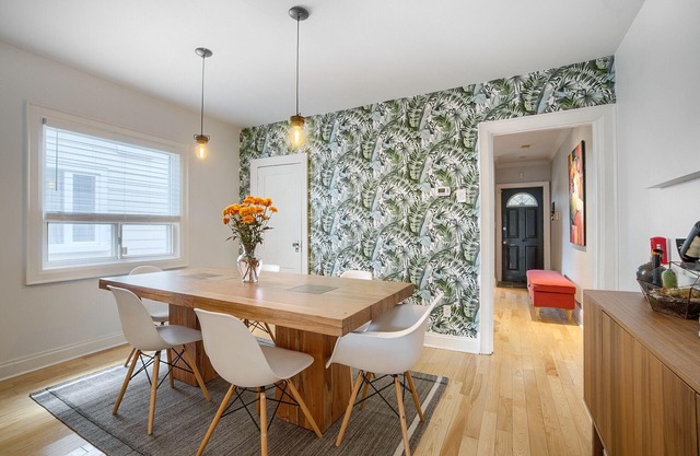 ★ Upper Beaches Zen Den - Entire House + Parking ★