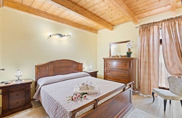 'Urania' Room with Shared Terrace, Wi-Fi and Air Conditioning