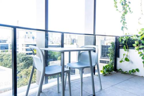 Urban Edge - Mins to Suncorp Stadium & BNE city