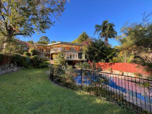 Urban poolside oasis in Sydney- outdoor living at its best