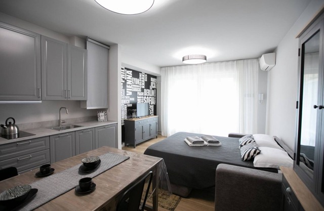 Urban Zebra Modern Studio in Donizetti Residence