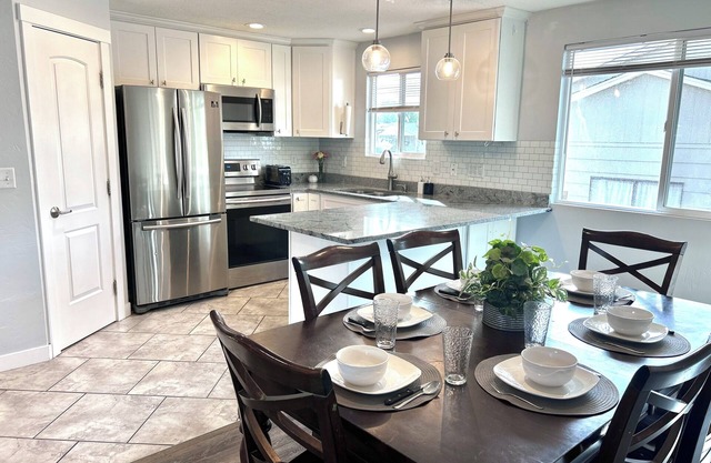 Utah Haven - 4-Bed - 12 Mins to Airport/Downtown