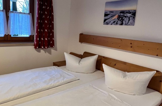 Vacation apartment no. 11, 1-2 persons, 42 sqm, 1 bedroom, balcony