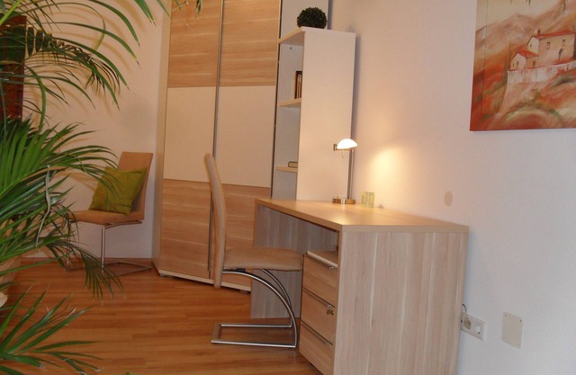 Vacation apartment Ambiente in Karlsruhe's Nordweststadt near Städt. Clinic