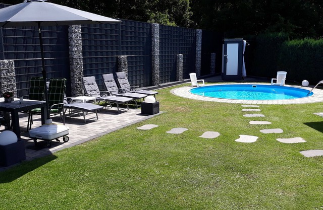 Vacation apartment Meyer with private pool and garden sauna, exclusive FEWO.