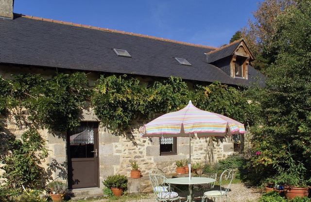 Vacation Home in Querrien near Roches du Diable