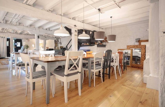 Vacation House, full rental for 17 people with Garden, Barbecue and Swimming Pool.