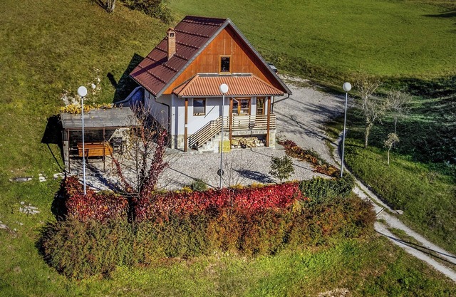 Valley view Holiday Home Mrak with sauna