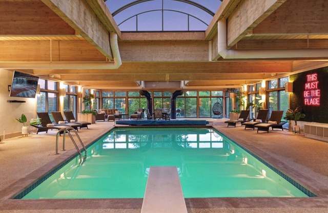 Valley View Indoor Pool/Hot Tub/Arcade