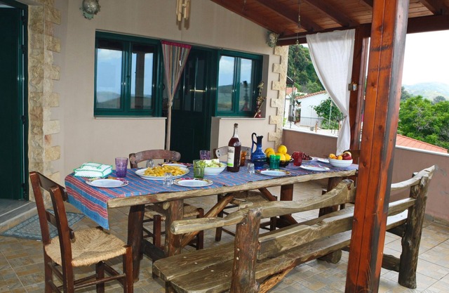 Vgorada, Cretan house in Νature