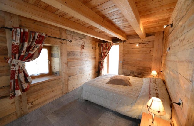 Vieilles Maisons D'Introd