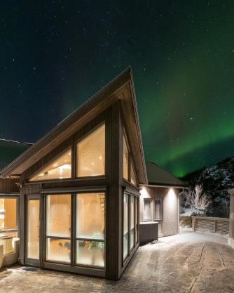 Vikran Seaside Lodge