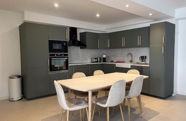 Villa 3 Bedrooms - Proche VERSAILLES ORLY PARIS PARKING GRATUIT