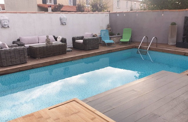 Villa 8p piscine +spa + climatisation proche des plages