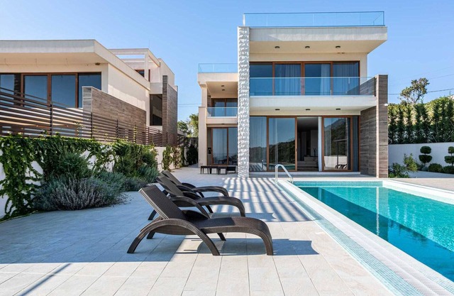 Villa Alfa with Pool