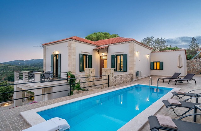 Villa Arietta (sleeps up to 7)