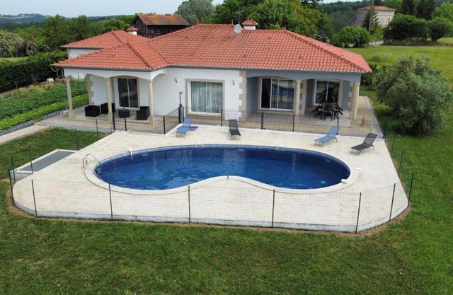 Villa avec piscine privée