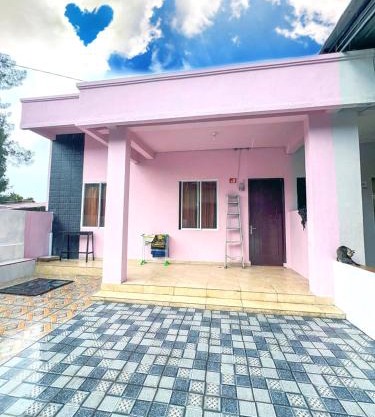 VILLA BUKIT MAS 4 KAMAR BERASTAGI SEBRANG MIKIE Funland
