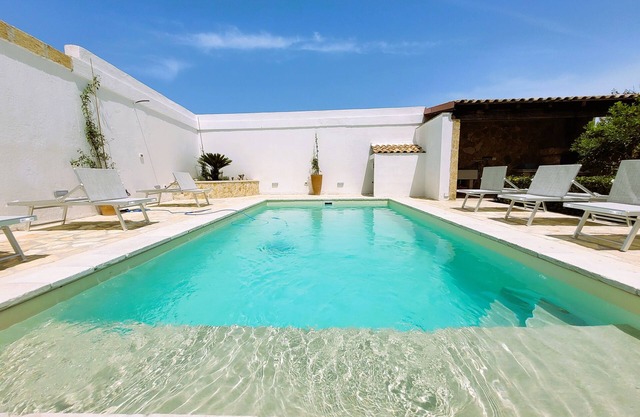 Villa Cigaline pool, nature and relax!