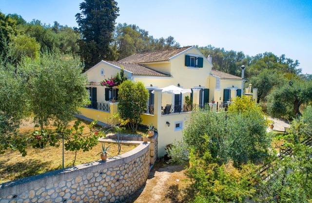 Villa Costa: Family villa, A/C, WiFi, sleeps 7
