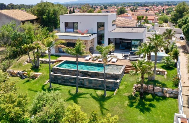 Villa d’exception avec piscine à débordement - vue panoramique
