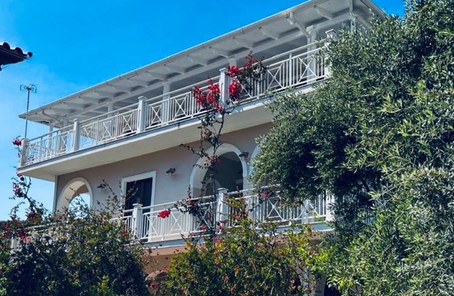 Villa Eleni -First Floor Apartment - Newly renovated apartment